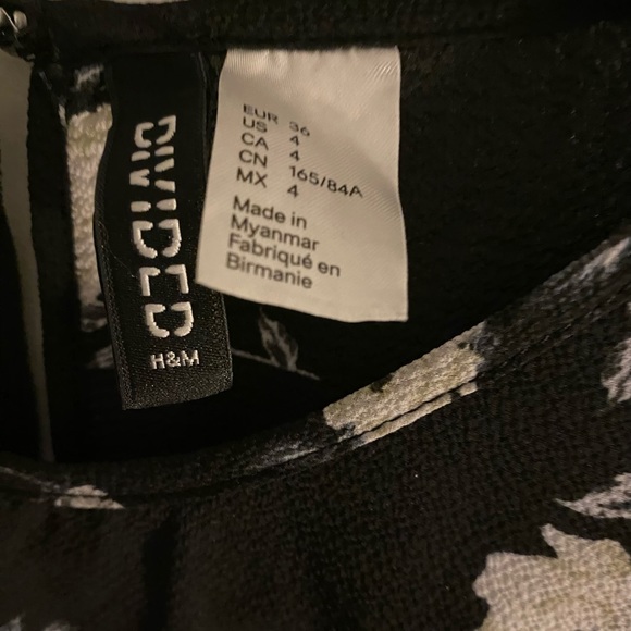 H&M floral dress - Picture 2 of 2